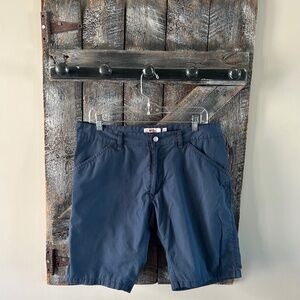 Men's Fjallraven Shorts w/Back Pocket with zipper